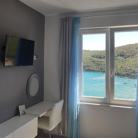 Apartment Noemi With A Direct Beach View Rabac Chambre photo