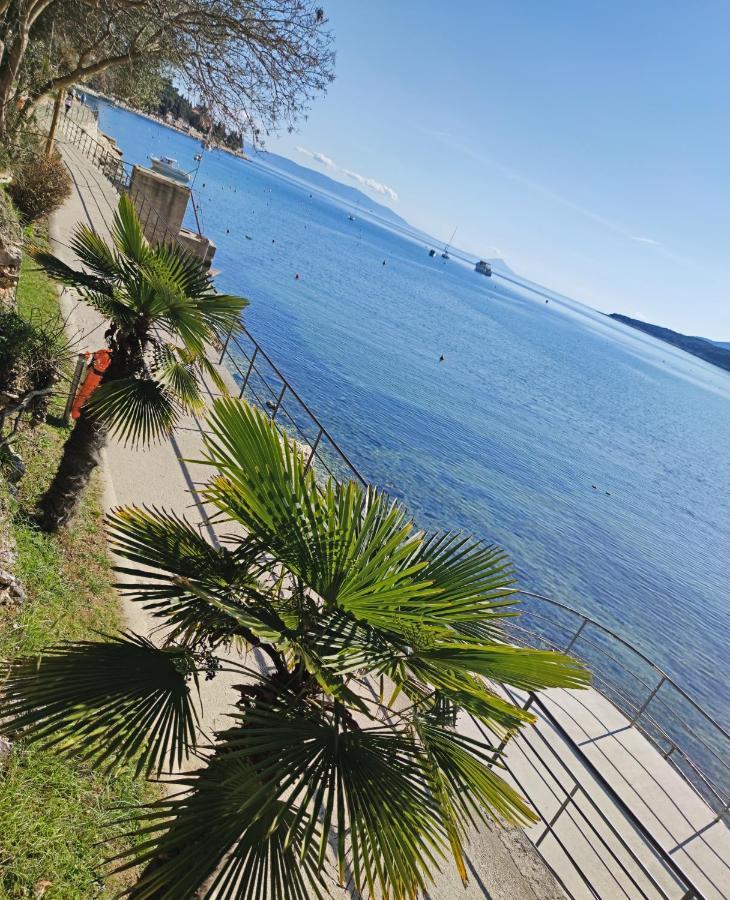 Apartment Noemi With A Direct Beach View Rabac Extérieur photo