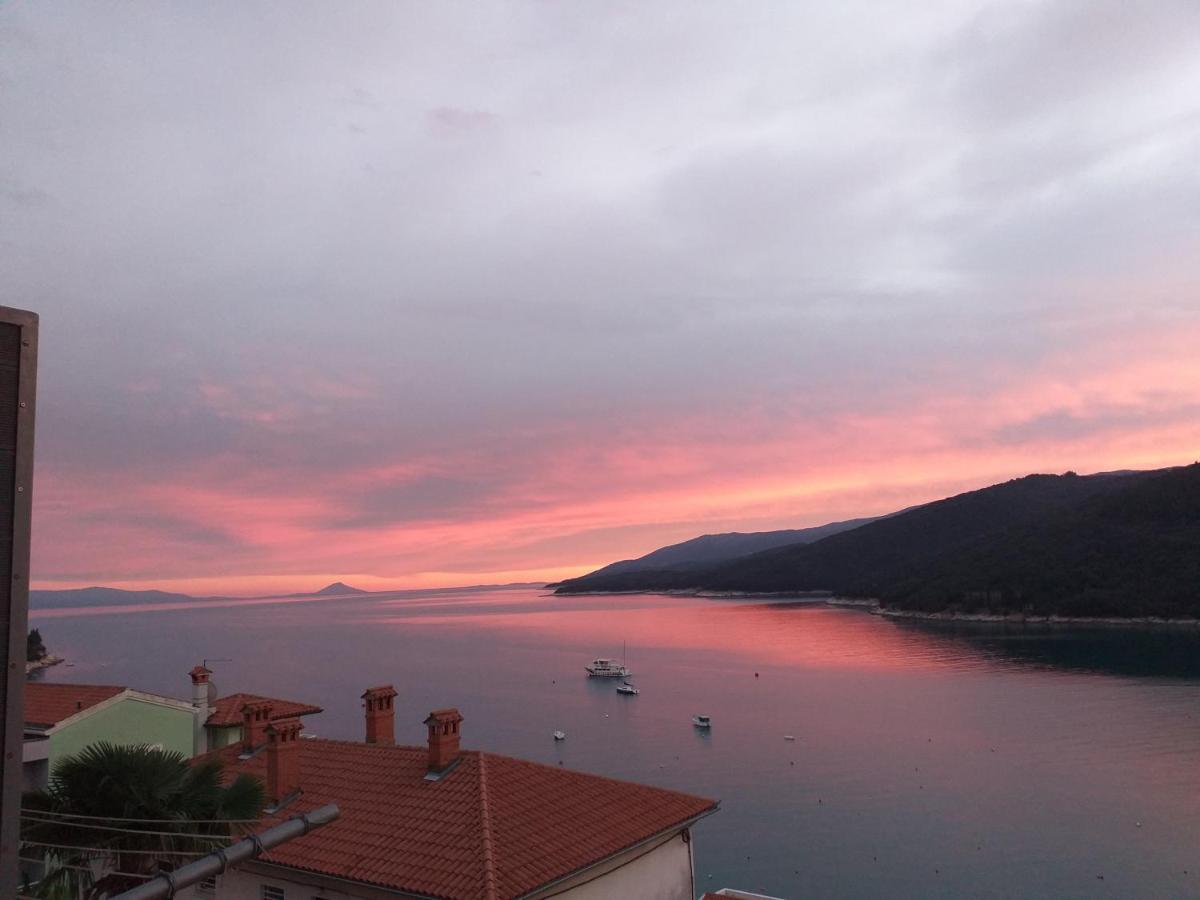 Apartment Noemi With A Direct Beach View Rabac Extérieur photo