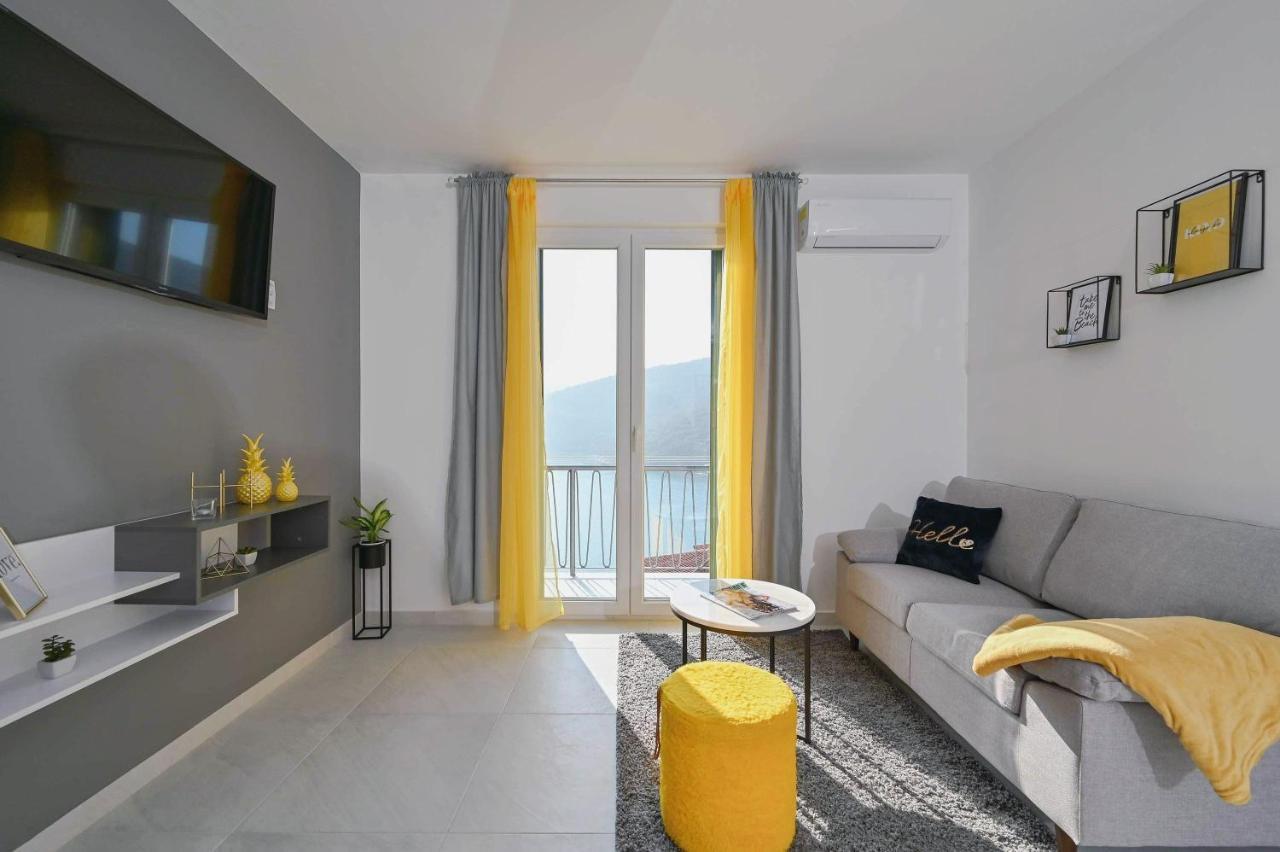 Apartment Noemi With A Direct Beach View Rabac Extérieur photo